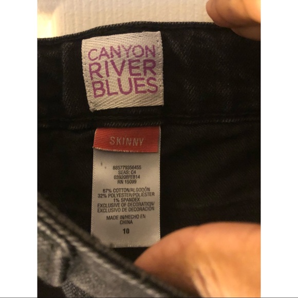 Faded Black Skinny Jeans - Picture 3 of 5